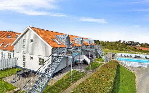 Rafn - 400M from the Sea: Architectuur, Dak, Huis, Samengesteld Materiaal, Daylighting, Siding, Oprit