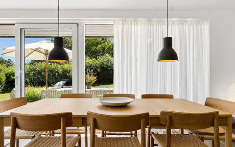 Karlotta - 500M from the Sea: Meubilair, Interieur Ontwerp, Hout, Keuken En Eettafel, Eetkamer, Flooring, Tafel, Lichte Inrichting, Stoel, Verdieping