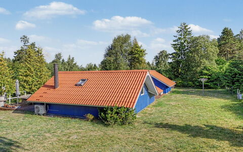 Lycka - 700M from the Sea: Hout, Huis, Veranda, Dek, Hardwood, Dak, Beits, Houten Vloer, Eco Hotel