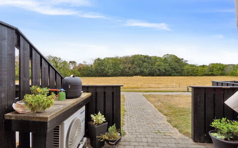 Ruse - 6Km from the Sea: Land Lot, Veranda, Dek, Buitenmeubels, Hardwood, Hek, Tuin, Backyard, Gazon, Werf
