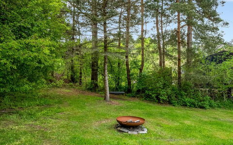 Simjanka - 800M from the Sea: Hout, Huis, Veranda, Dek, Hardwood, Dak, Beits, Houten Vloer, Eco Hotel
