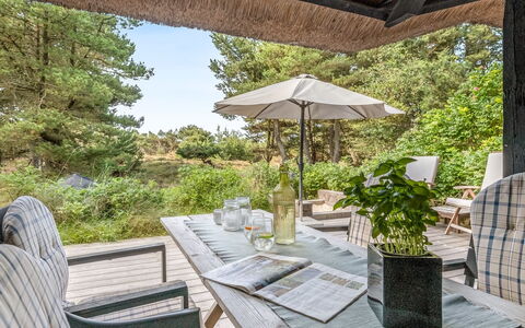 Lene - 2Km from the Sea: Huis, Dak, Huis, Verblijf, Schuur, Garden Gebouwen, Siding, Werf, Blokhut, Hut