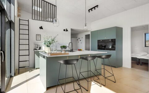 Marten - 500M from the Sea: Meubilair, Interieur Ontwerp, Keuken, Flooring, Lichte Inrichting, Verdieping, Countertop, Plafond, Stoel, Keuken En Eettafel
