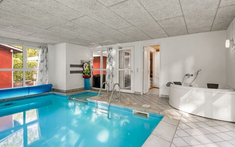 Marino - 600M from the Sea: Zwembad, Boerderij, Landgoed, Villa, Toevlucht, Hacienda, Eco Hotel, Backyard