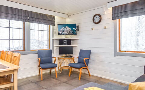 Voimatahko: Meubilair, Flooring, Interieur Ontwerp, Hout, Verdieping, Plafond, Kamer, Verlichting, Houten Vloer, Stoel