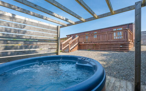 Scottishhighlands.lochness: Hout, Samengesteld Materiaal, Dek, Beits, Hardwood, Plank, Zwembad, Ontwerp, Timmerhout, Houten Vloer