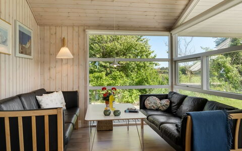 Annvy - 875M from the Sea: Meubilair, Hout, Interieur Ontwerp, Flooring, Verdieping, Stoel, Kamer, Plafond, Woonkamer, Appartement