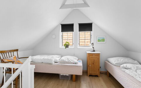 Sila - 25M from the Sea: Blauw, Verblijf, Huis, Huis, Boerderij, Landgoed, Siding