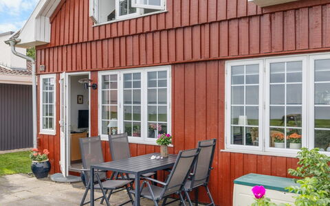 Sila - 25M from the Sea: Blauw, Verblijf, Huis, Huis, Boerderij, Landgoed, Siding
