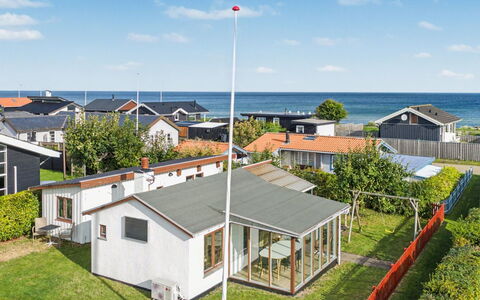 Ginger - 50M from the Sea: Verblijf, Land Lot, Blokhut, Kust, Reservoir, Schuur, Garden Gebouwen, Geluid, Bos