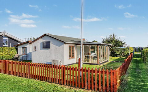 Ginger - 50M from the Sea: Verblijf, Land Lot, Blokhut, Kust, Reservoir, Schuur, Garden Gebouwen, Geluid, Bos
