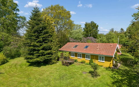 Holmfridur - 1.1Km from the Sea: Meubilair, Hout, Interieur Ontwerp, Flooring, Verdieping, Stoel, Kamer, Plafond, Woonkamer, Appartement