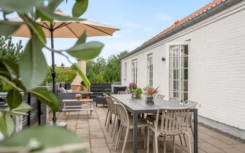 Marjatta - 3.2Km from the Sea: Meubilair, Hout, Interieur Ontwerp, Flooring, Verdieping, Stoel, Kamer, Plafond, Woonkamer, Appartement