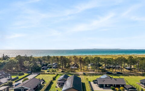 Angret - 200M from the Sea: Meubilair, Hout, Interieur Ontwerp, Flooring, Verdieping, Stoel, Kamer, Plafond, Woonkamer, Appartement