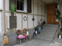 Verschlafen... in Sanfte Hügel Eingebettet.