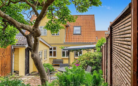 Noreen - 500M from the Sea: Blauw, Verblijf, Huis, Huis, Boerderij, Landgoed, Siding