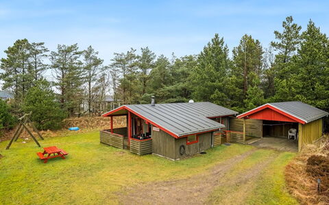 Samine - 1.2Km from the Sea: Huis, Dak, Huis, Deur, Verblijf, Schaduw, Tuin, Groundcover, Veranda, Werf