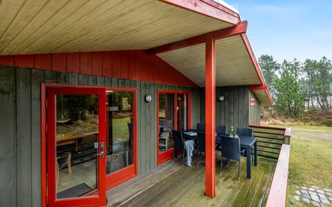 Samine - 1.2Km from the Sea: Huis, Dak, Huis, Deur, Verblijf, Schaduw, Tuin, Groundcover, Veranda, Werf