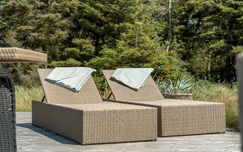 Virpi - 1.1Km from the Sea: Meubilair, Hout, Interieur Ontwerp, Flooring, Verdieping, Stoel, Kamer, Plafond, Woonkamer, Appartement
