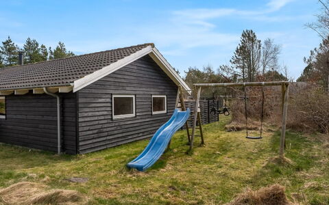 Botwith - 2.8Km from the Sea: Meubilair, Hout, Interieur Ontwerp, Flooring, Verdieping, Stoel, Kamer, Plafond, Woonkamer, Appartement