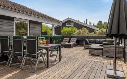 Alisa - 1.9Km from the Sea: Hout, Houten Vloer, Buitenmeubels, Meubilair, Veranda, Hardwood, Huis, Dek, Plank, Beits