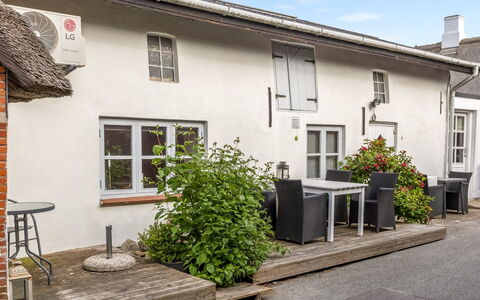 Jouni - 18Km from the Sea: Blauw, Verblijf, Huis, Huis, Boerderij, Landgoed, Siding
