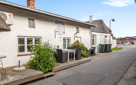 Jouni - 18Km from the Sea: Blauw, Verblijf, Huis, Huis, Boerderij, Landgoed, Siding