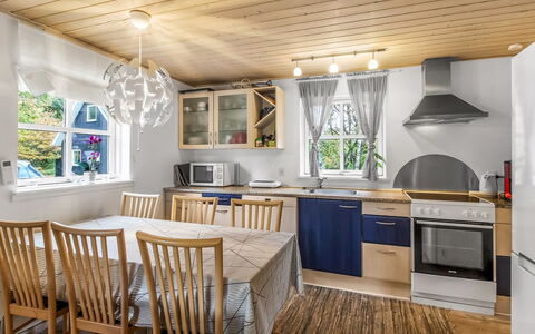 Tomassine: Meubilair, Interieur Ontwerp, Flooring, Hout, Plafond, Verdieping, Keuken, Lichte Inrichting, Kamer, Verlichting