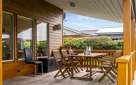 Elnur - 200M to the Fjord: Verblijf, Backyard, Werf, Garden Gebouwen, Schuur, Siding, Buitenmeubels, Blokhut, Outdoor Structuur, Keet