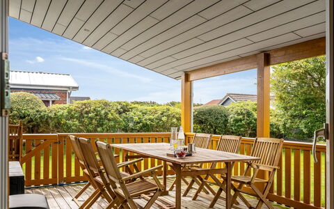 Elnur - 200M to the Fjord: Verblijf, Backyard, Werf, Garden Gebouwen, Schuur, Siding, Buitenmeubels, Blokhut, Outdoor Structuur, Keet