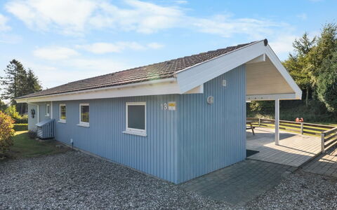 Sybil - 350M from the Sea: Dak, Huis, Deur, Verblijf, Schaduw, Siding, Werf, Landgoed, Backyard