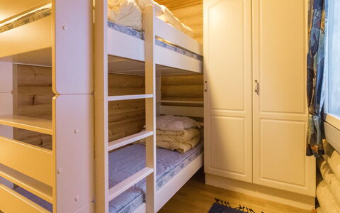 Salvostie 13, Hetta: Interieur Ontwerp, Hout, Meubilair, Flooring, Plafond, Verdieping, Kamer, Slaapkamer, Bed, Stapelbed