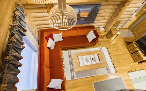 Salvostie 13, Hetta: Flooring, Interieur Ontwerp, Hout, Verdieping, Meubilair, Houten Vloer, Plafond, Bankstel, Kamer, Woonkamer