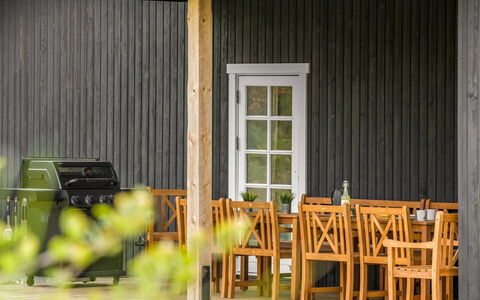 Felippa - from the Sea: Gras, Hout, Landelijk Gebied, Struik, Verblijf, Dak, Plain, Land Lot, Huis, Groundcover