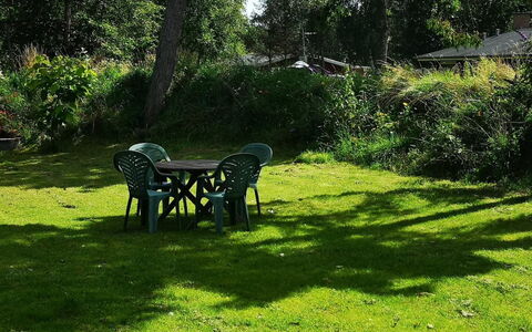 Felippa - from the Sea: Gras, Hout, Landelijk Gebied, Struik, Verblijf, Dak, Plain, Land Lot, Huis, Groundcover