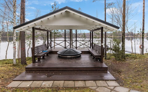 Villa Maaria: Boot, Blauw, Watercraft, Boten En Varen - Materialen En Benodigdheden, Haven, Waterweg, Haven, Jachthaven, Naval Architecture, Kanaal