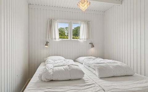 Bjarni - 180M from the Sea: Zwembad, Toevlucht, Schaduw, Landgoed, Condominium, Hotel, Landscaping, Hacienda, Villa