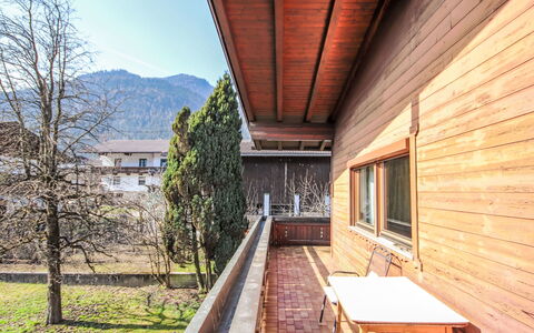 Schlitters: Siding, Beits, Hardwood, Veranda, Daylighting, Balkon, Plank, Eco Hotel