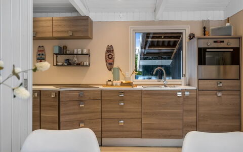 Antigona - 2.4Km from the Sea: Dak, Land Lot, Verblijf, Huis, Landelijk Gebied, Schuur, Siding, Garden Gebouwen, Blokhut, Hut