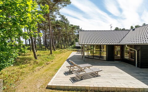 Groa - 50M from the Sea: Dak, Land Lot, Verblijf, Huis, Landelijk Gebied, Schuur, Siding, Garden Gebouwen, Blokhut, Hut