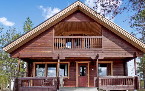 Luongasloma 3: Hout, Veranda, Huis, Verblijf, Huis, Siding, Dak, Hardwood, Deur, Blokhut