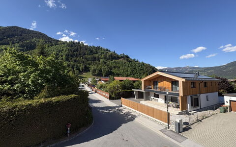 Glacier Loft Kitzsteinhorn 1: Huis, Huis, Dak, Helling, Dorp, Oprit, Bergdorp, Balkon