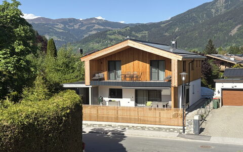 Glacier Loft Kitzsteinhorn 1: Huis, Huis, Dak, Woongebied, Verblijf, Siding, Helling, Dorp, Landgoed, Balkon