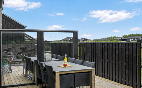 Damiana - 1.1Km from the Sea: Meubilair, Hout, Interieur Ontwerp, Flooring, Verdieping, Stoel, Kamer, Plafond, Woonkamer, Appartement