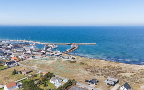 Edy - 75M from the Sea: Meubilair, Hout, Interieur Ontwerp, Flooring, Verdieping, Stoel, Kamer, Plafond, Woonkamer, Appartement