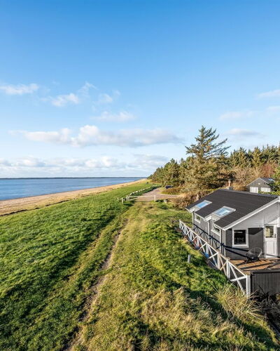 Esben - 15M from the Sea