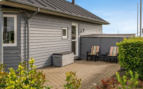 Tofan - 75M from the Sea: Blauw, Verblijf, Huis, Huis, Boerderij, Landgoed, Siding