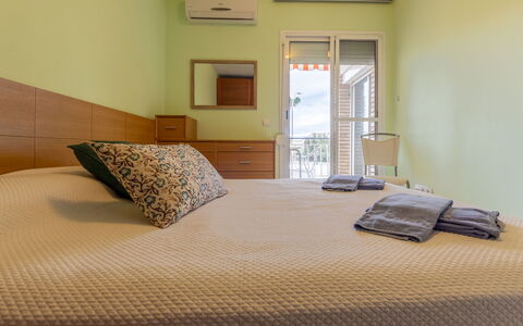El Velero: Interieur Ontwerp, Meubilair, Hout, Bed, Slaapkamer, Verdieping, Flooring, Kamer, Plafond, Laken