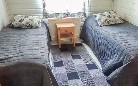 Kulta-Käkönen 6 by Bomba: Hout, Verdieping, Flooring, Slaapkamer, Bed, Interieur Ontwerp, Kamer, Laken, Meubilair, Bedding
