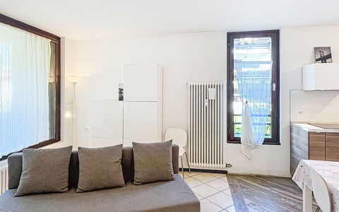 Pinzolo 205: Meubilair, Flooring, Interieur Ontwerp, Verdieping, Hout, Appartement, Bankstel, Kamer, Woonkamer, Huis
